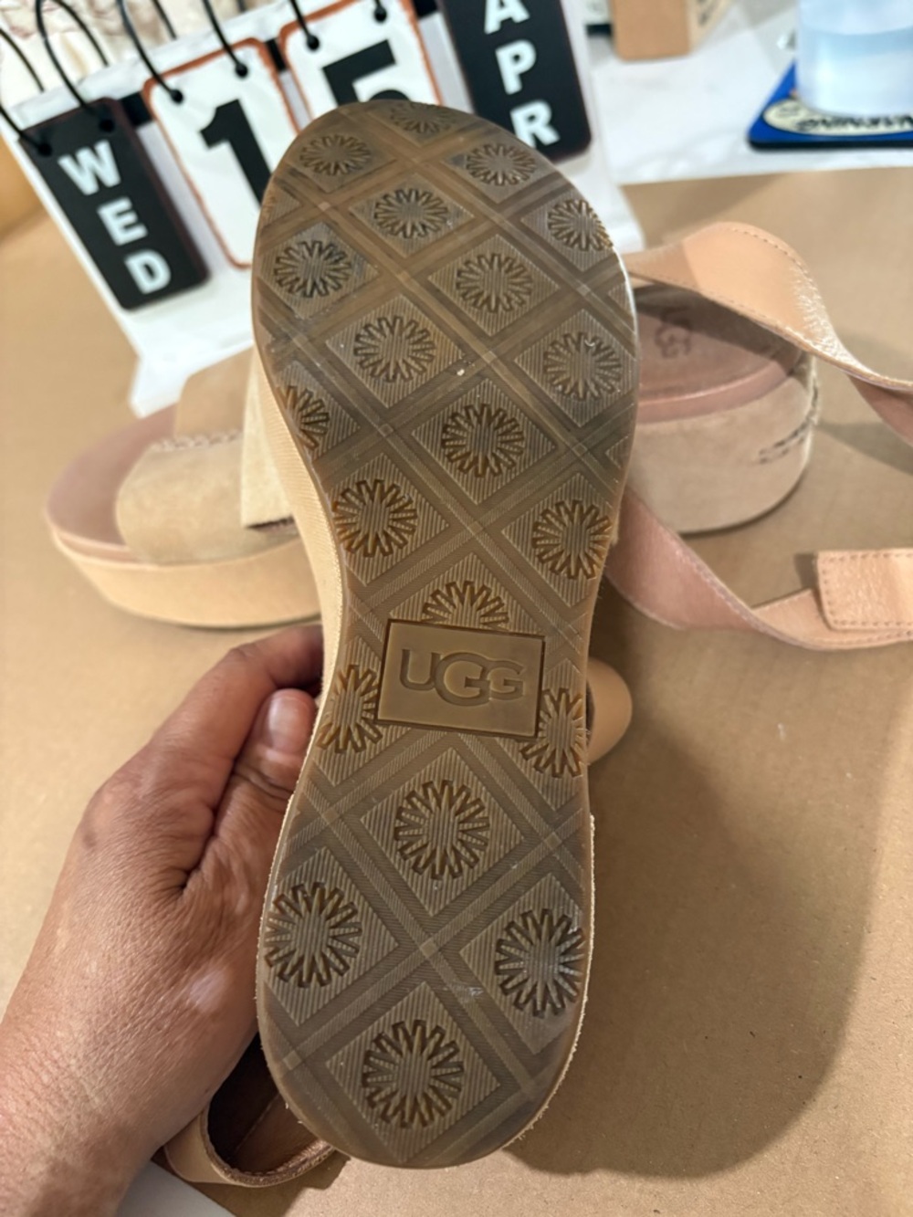 Women’s UGG Suede Tan Platform Sandals with Ankle Strap Preowned size 7.5 - Picture 5 of 11